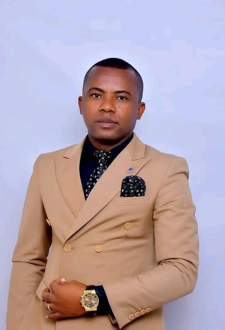 Dr. Albano José Miúdo Kusendela, CEO e fundador da Elite Editora Angola